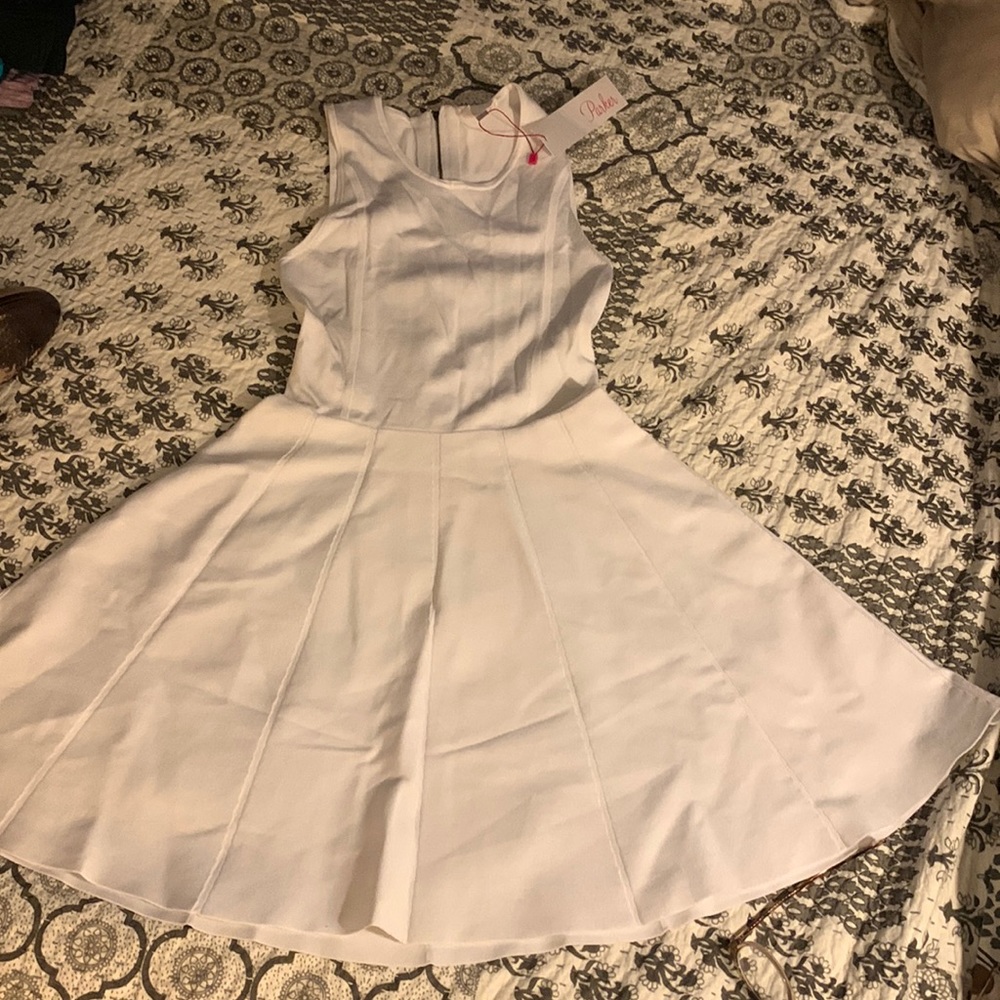 Parker fit and flare white ribbed dress. Sz small.